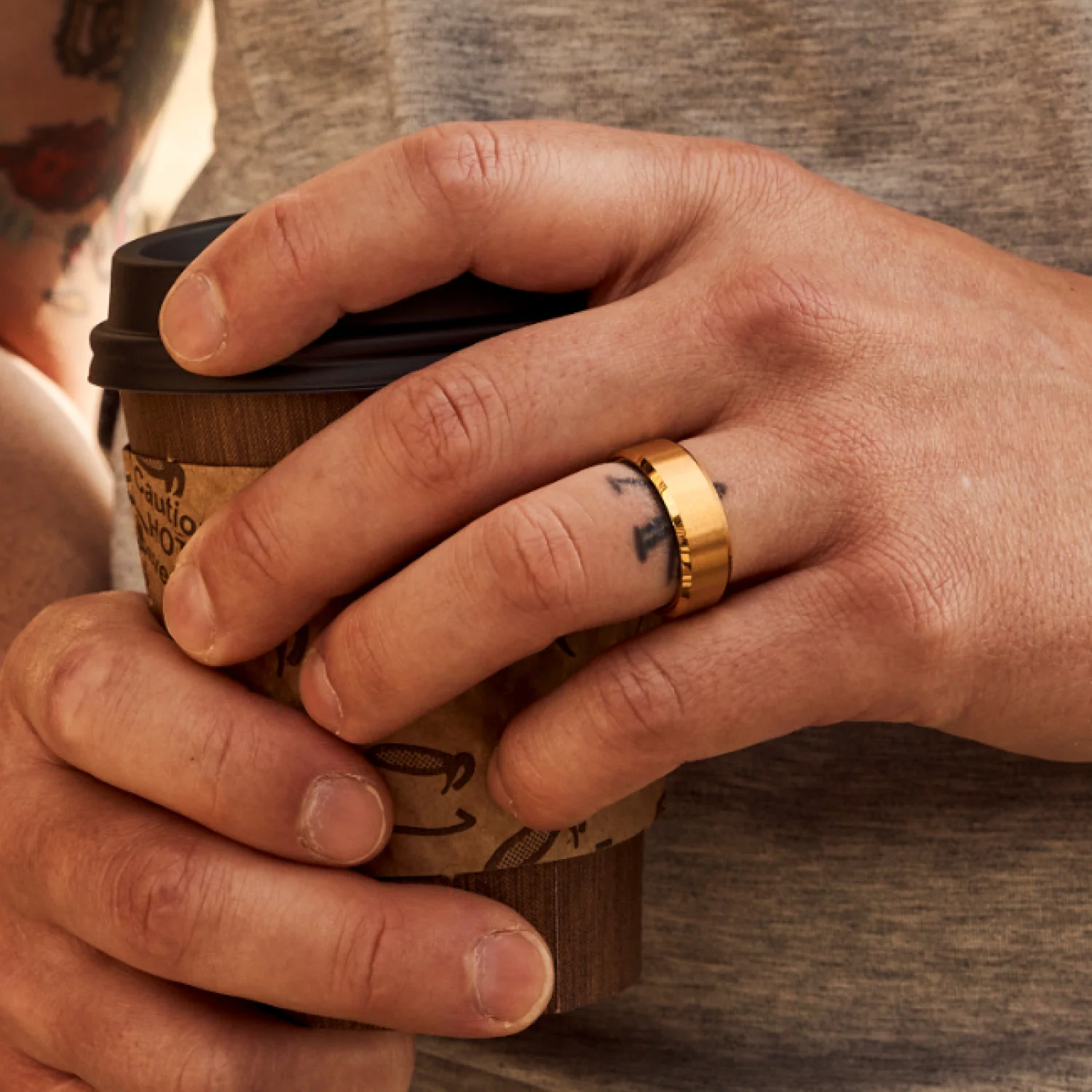 Ridge 8mm Beveled Ring Set - 24K Gold - Image 3