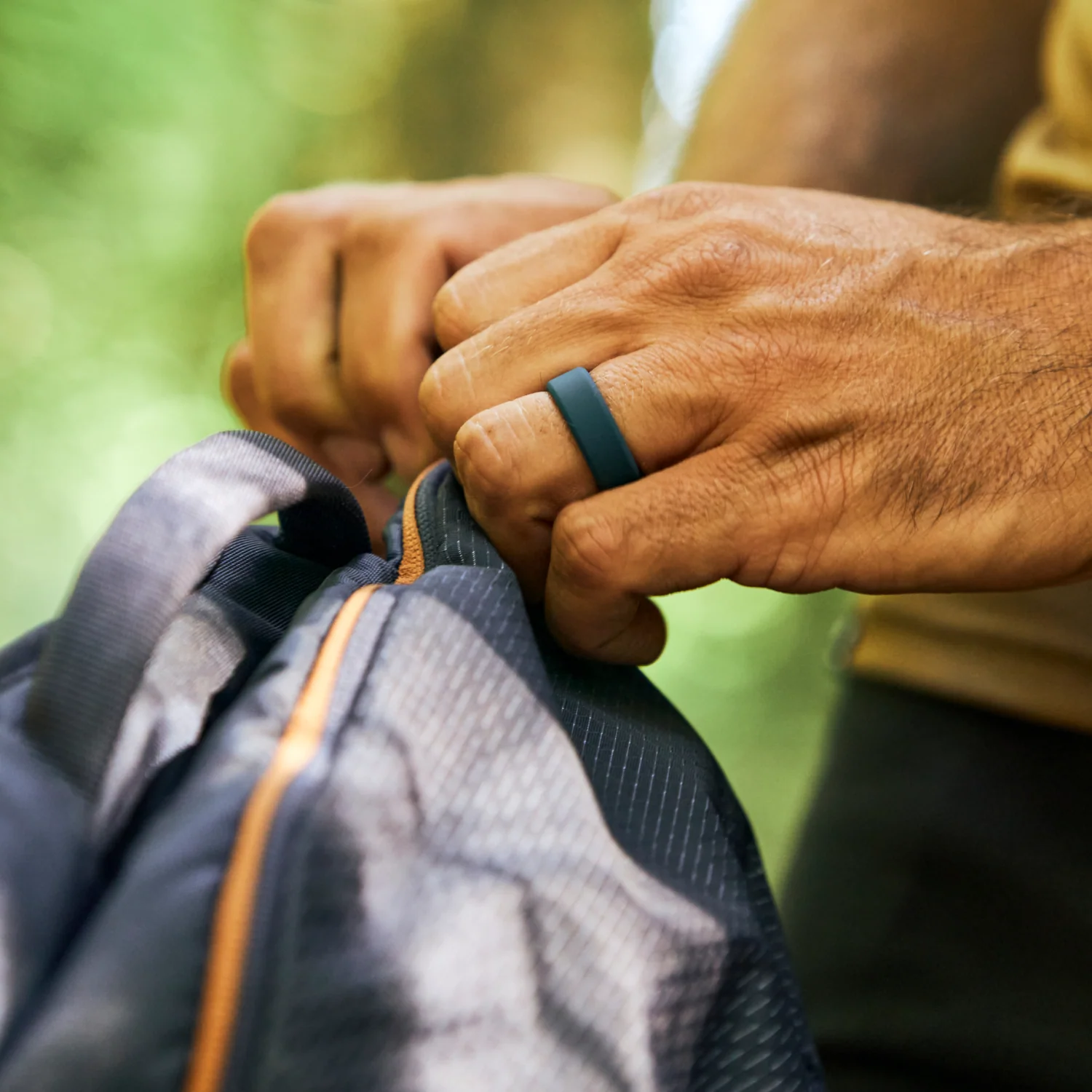 Ridge 8mm Silicone Ring Set - Alpine Navy - Image 3