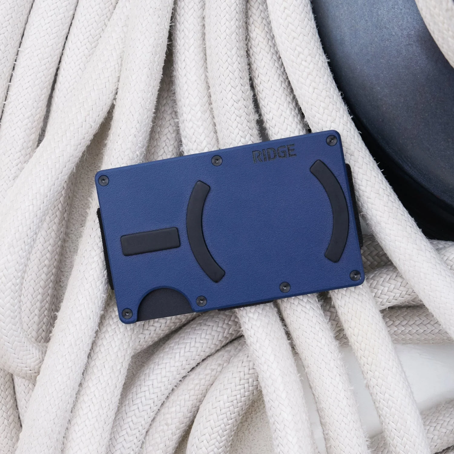 Daily Driver Kit For Magsafe - Dark Harbor - Royal Black - Image 5